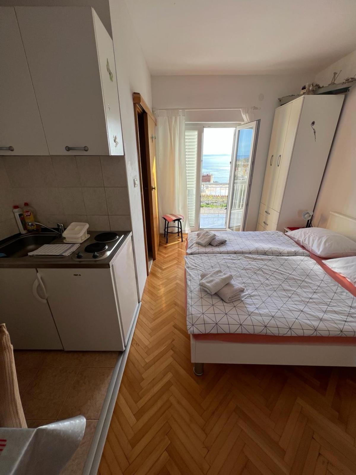 Milka Apartments Makarska Esterno foto